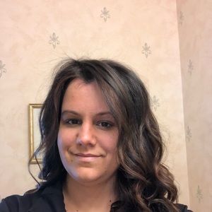 Meet your Posher, Stephanie